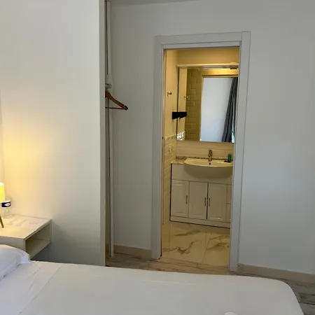Maison D' Orange -