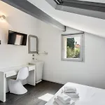 Maison D' Orange - Bed and Breakfast