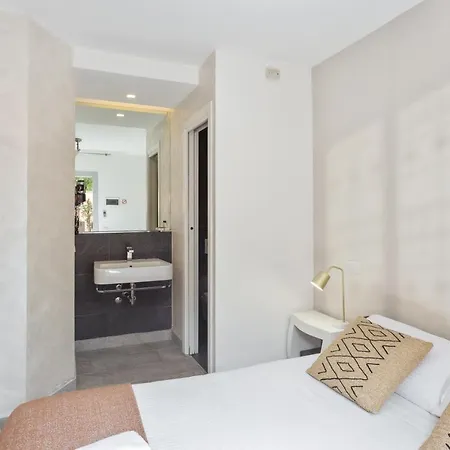 Maison D' Orange - Bed & Breakfast *