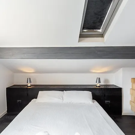 Maison D' Orange - *